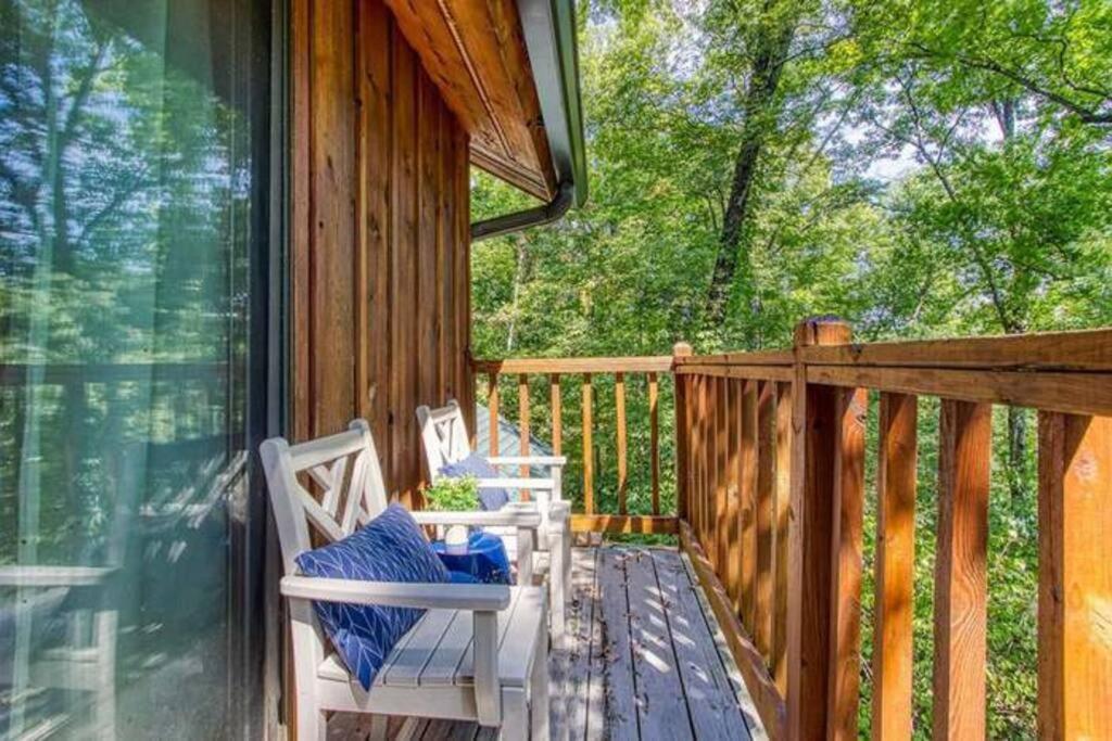 The Family Stone Luxe Cabin Sleeps 12 Hot Tub Dogfriendly Dollywood Pigeon Forge Ngoại thất bức ảnh