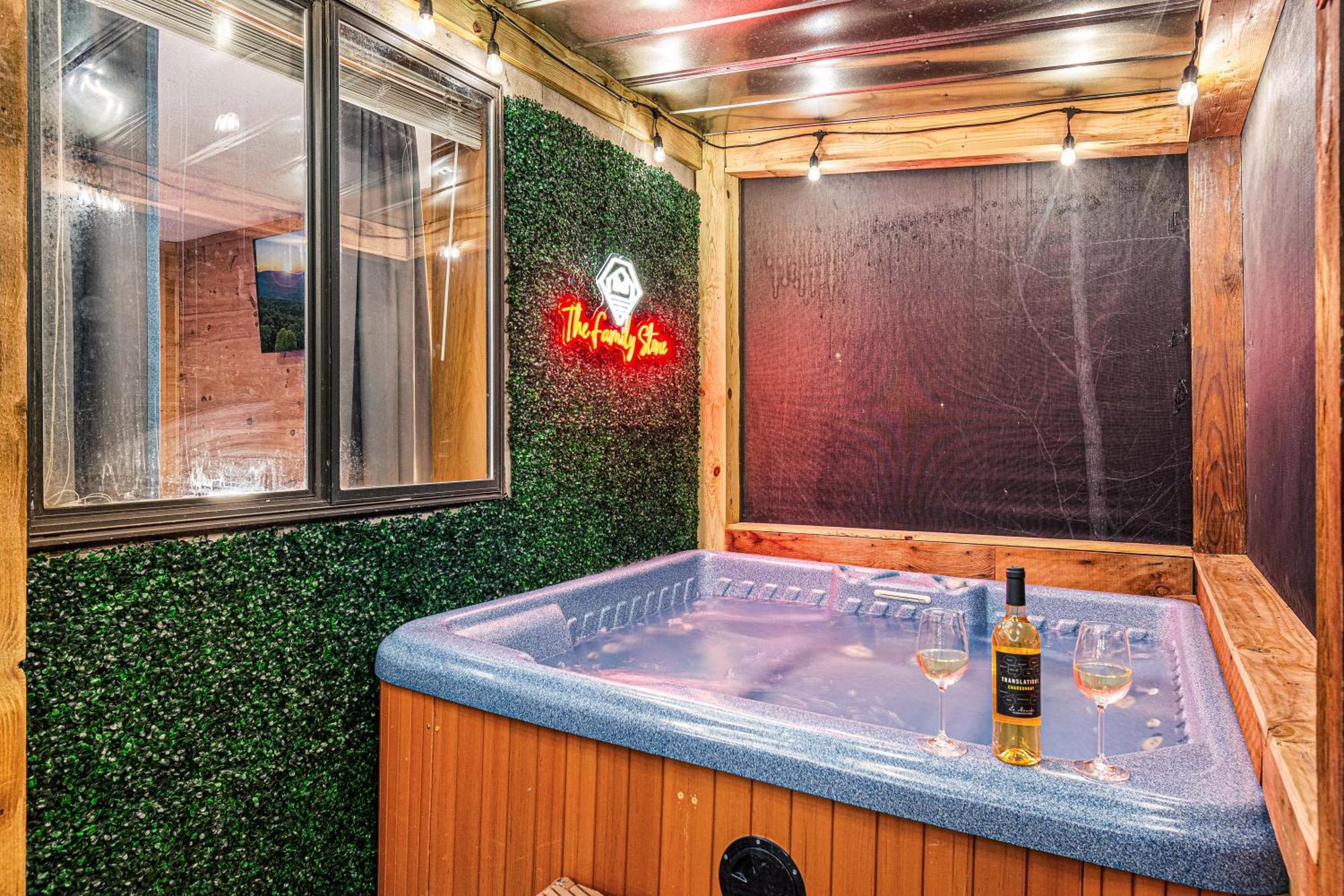 The Family Stone Luxe Cabin Sleeps 12 Hot Tub Dogfriendly Dollywood Pigeon Forge Ngoại thất bức ảnh
